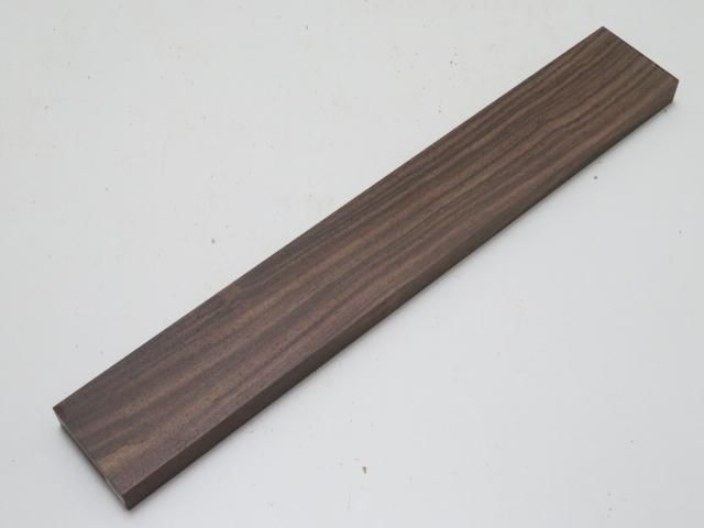 <img class='new_mark_img1' src='https://img.shop-pro.jp/img/new/icons5.gif' style='border:none;display:inline;margin:0px;padding:0px;width:auto;' />インディアンローズウッド　23×75×503ミリ　