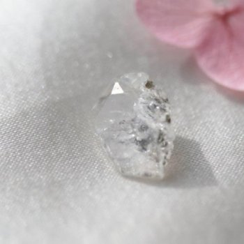 天使の石　ロシア産　フェナカイト　フェナサイト　結晶 　9mm