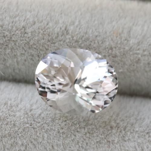 開運日特価☆フェナカイト　ルース　ロシア産　3.16ct