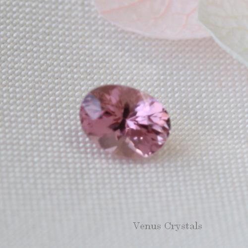 ピンク・スピネル　ルース　　0.15ct 3.5mm - 夕星庵　-Venus Crystals-