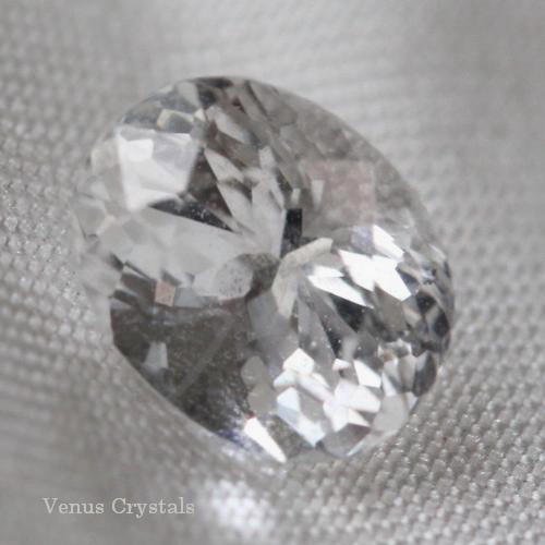 清んだ輝き 天使の石 ペタライト ルース 0.53ct 5.8mm - 夕星庵 -Venus Crystals-