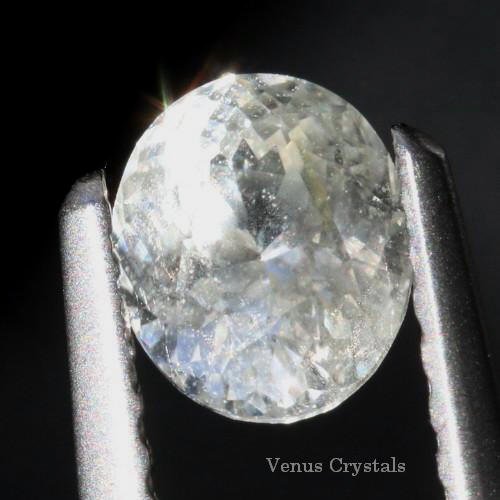 非加熱　非処理　スリランカ産　シャンパンホワイト・サファイア(ルチルinc)　ルース　0.75ct 5.6mm - 夕星庵　-Venus  Crystals-