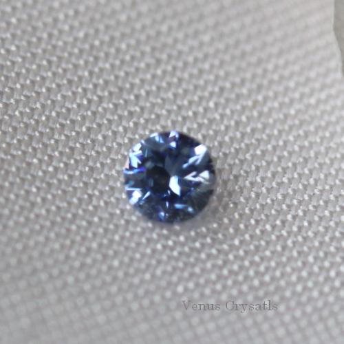 美しい青 ベニトアイト ルース 0.05ct 2.1mm - 夕星庵 -Venus Crystals-