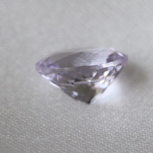 宝石質　レアカラー　ラベンダー　アパタイト　(ほのかに蛍光)　ルース　1.22ct 7.4mm - 夕星庵　-Venus Crystals-