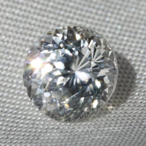 タンザニア産 ホワイト ジルコン ルース 1.09ct 5.3mm - 夕星庵 -Venus Crystals-