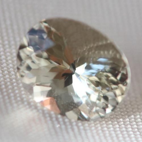 オレゴン ニュアンスカラー ラブラドライト ルース 0.57ct 5.9mm オレゴン ニュアンスカラー ラブラドライト ルース 0.57ct 5.9mm