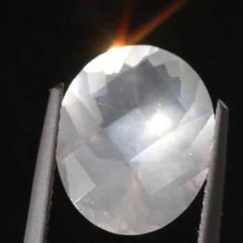 虹色 チタニア ダイヤ （合成ルチル） ルース 0.60ct 5.1mm - 夕