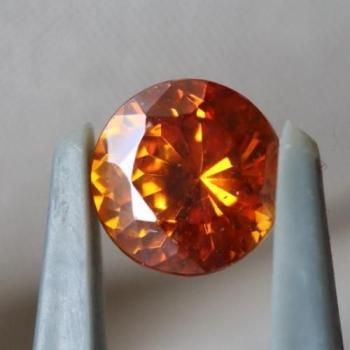 󥸡ե饤ȡOrange Sphalerite Gemstone 롼1.11ct  5.9mm