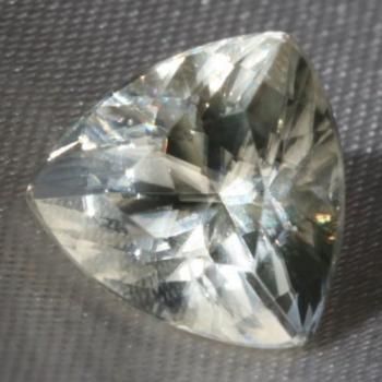 쥢٤ʸ᤭ܥإߥָ饴ʥȡ롼1.27ct  6.8mm