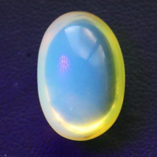 極上の光色 あざやかブルー蛍光 天然無処理 琥珀 ミャンマー産