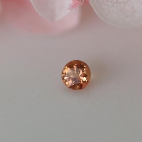 レア パキスタン産 トリプライト ラウンド ルース 0.07ct 2.4mm