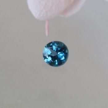 ʥꥢХȡʥȡ֥롼ԥͥ 饦ɡ롼ƱåȥѤߡ0.14ct  2.7mm