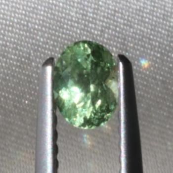 華やかネオンミント ケニア産 グリーン グロッシュラー ガーネット ルース 0.45ct  4.9mm 同ロットソ済み