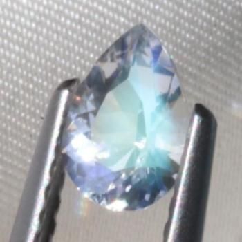 蒼の雫 アンデシンラブラドライト ルース 0.50ct  6.6mm