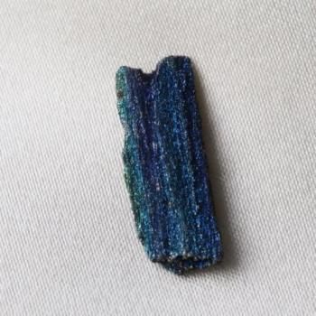 レア 虹のかけら 両面にイリデッセンス ブルー&ゴールド ブラジル産 レインボー・ヘマタイト 原石 14mm