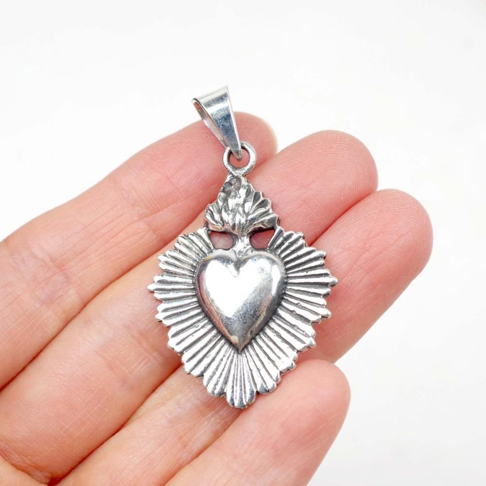 充実の品 silver925☆後光 燃えるコラソンtop【3.7cm】 アクセサリー