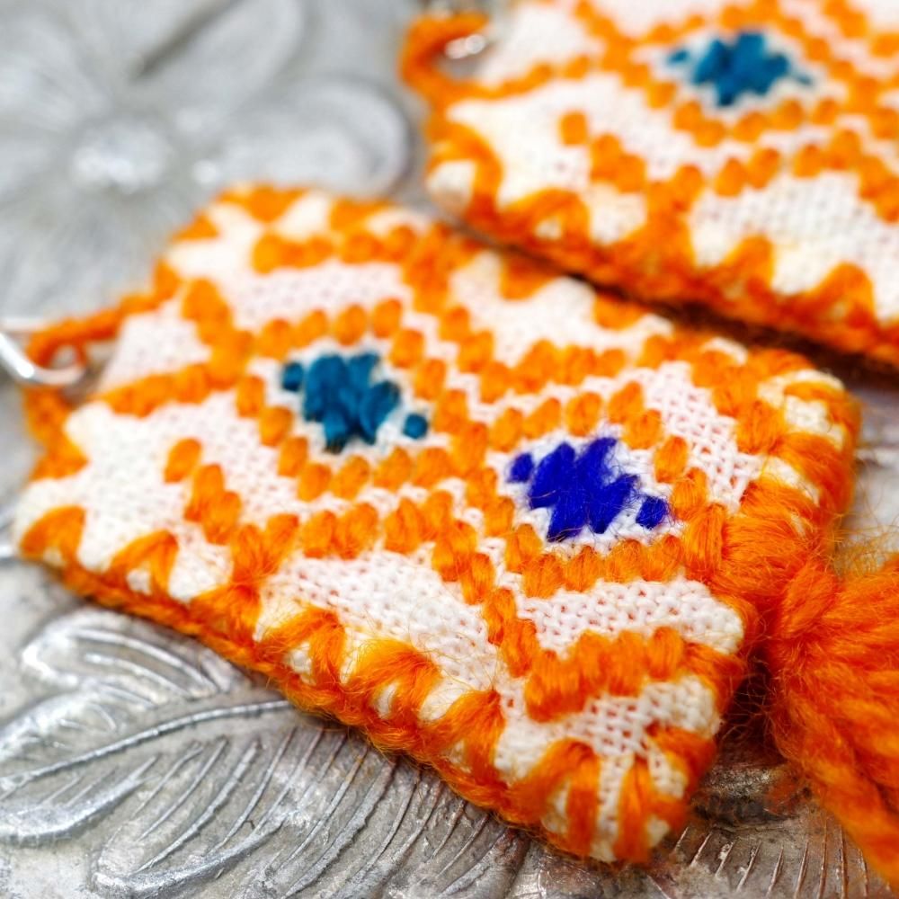 刺繍☆スクエアフリンジピアス【4cm】◇イヤリング変更可◇ A