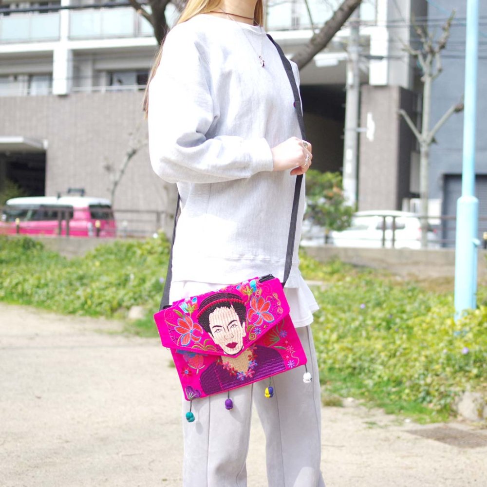 フリーダカーロ刺繍☆2wayバッグ【22cm】B