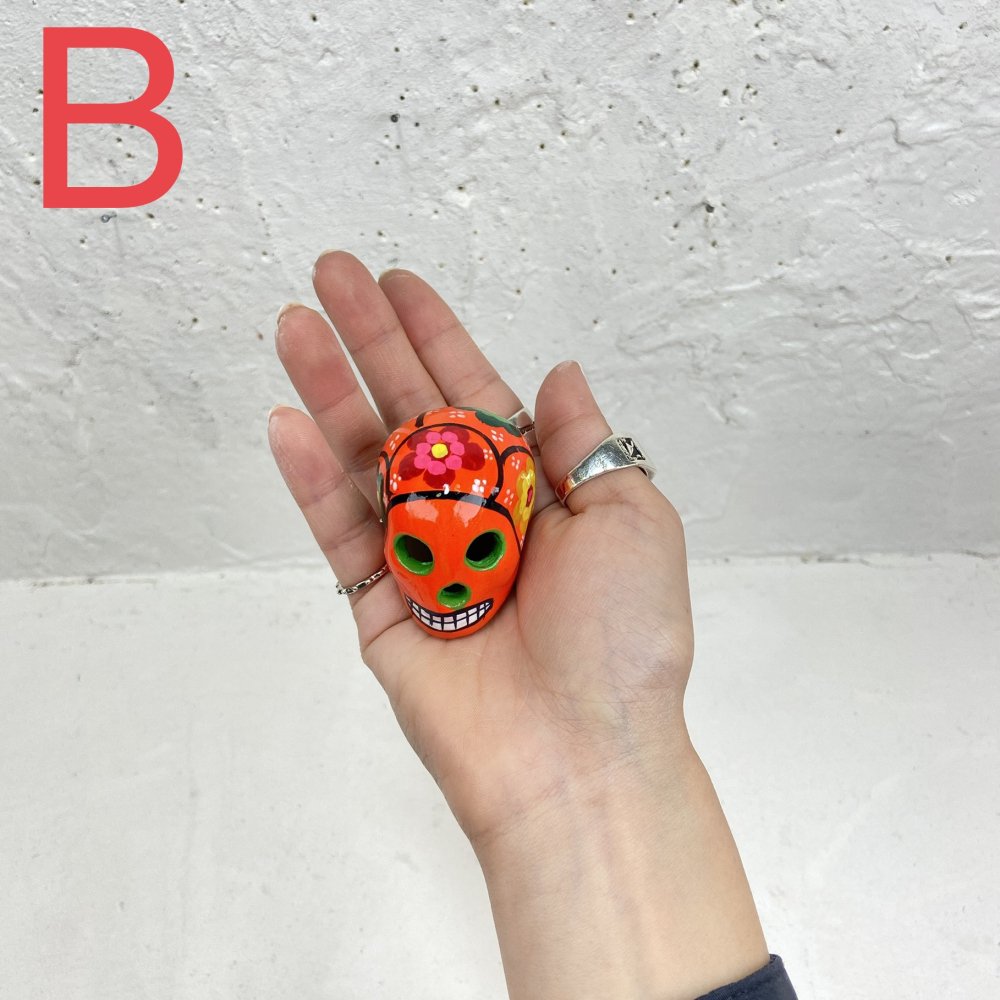 メキシカンスカル☆カラベラ頭の置物【オレンジ色・4cm】