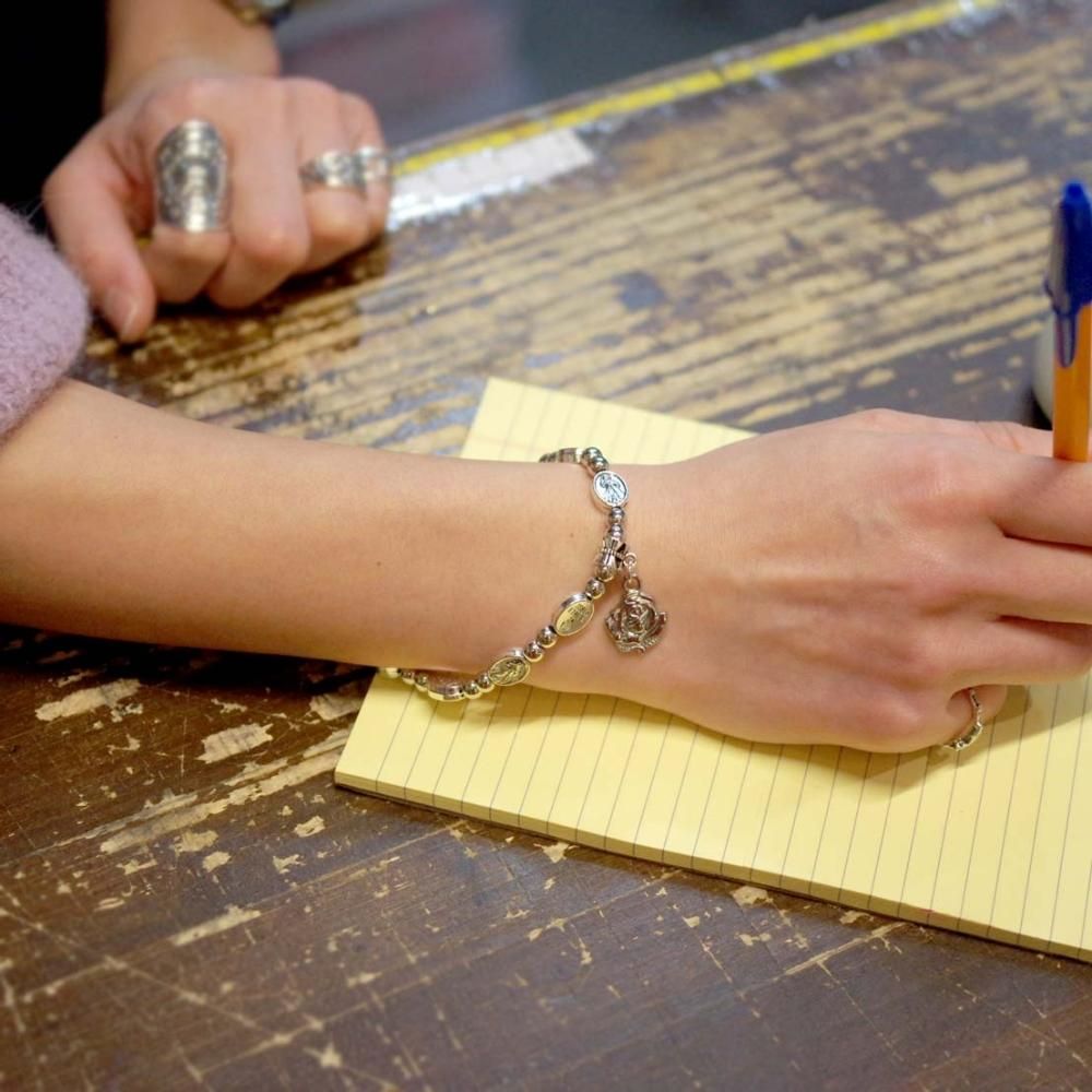 mina様リクエスト品 ブレスレット他 楽天市場】天然石 3連巻 ラップブレス サイズ調節可 アクセサリー 腕輪