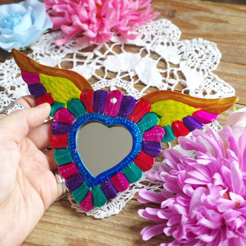 カラフルな紙製壁掛け鏡