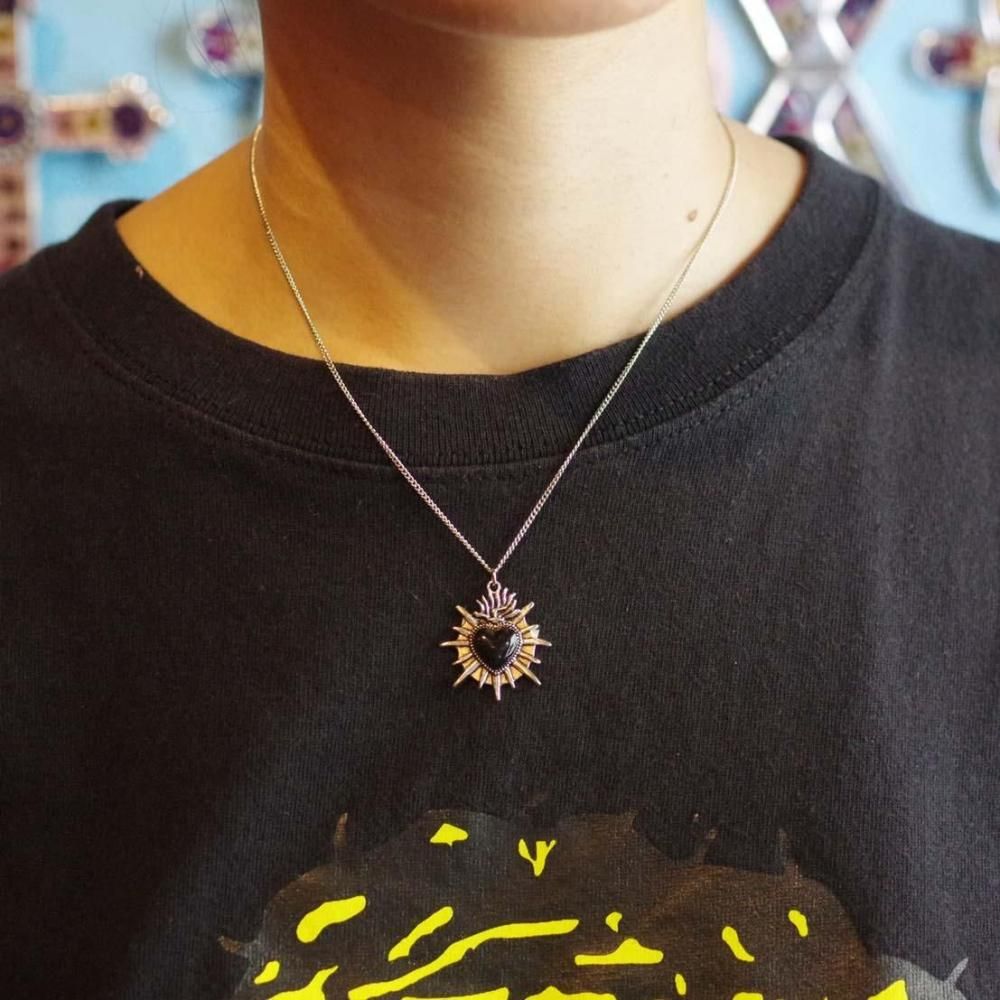 新品未使用　ラドンホルミシス ネックレス シルバーネックレス(ハートモチーフ)《M0010076》 | 京セラ