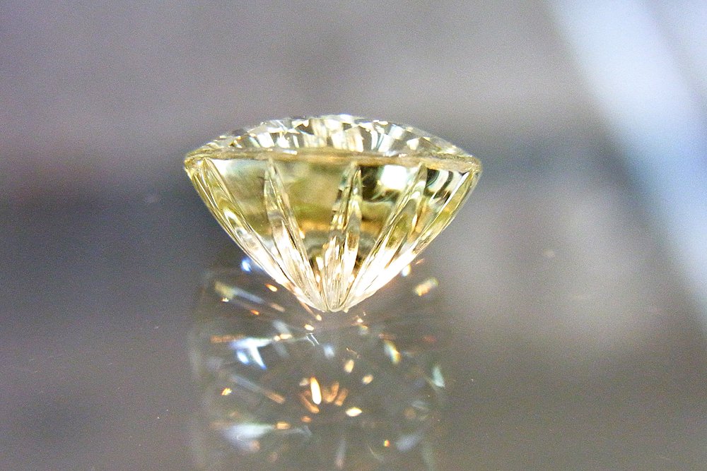 レモンクォーツ グリニッシュイエロー ４．５７ｃｔ フラワー - ルース 