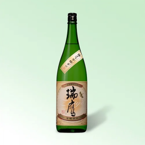 <img class='new_mark_img1' src='https://img.shop-pro.jp/img/new/icons25.gif' style='border:none;display:inline;margin:0px;padding:0px;width:auto;' />瑞鷹 芳醇辛口 1.8L