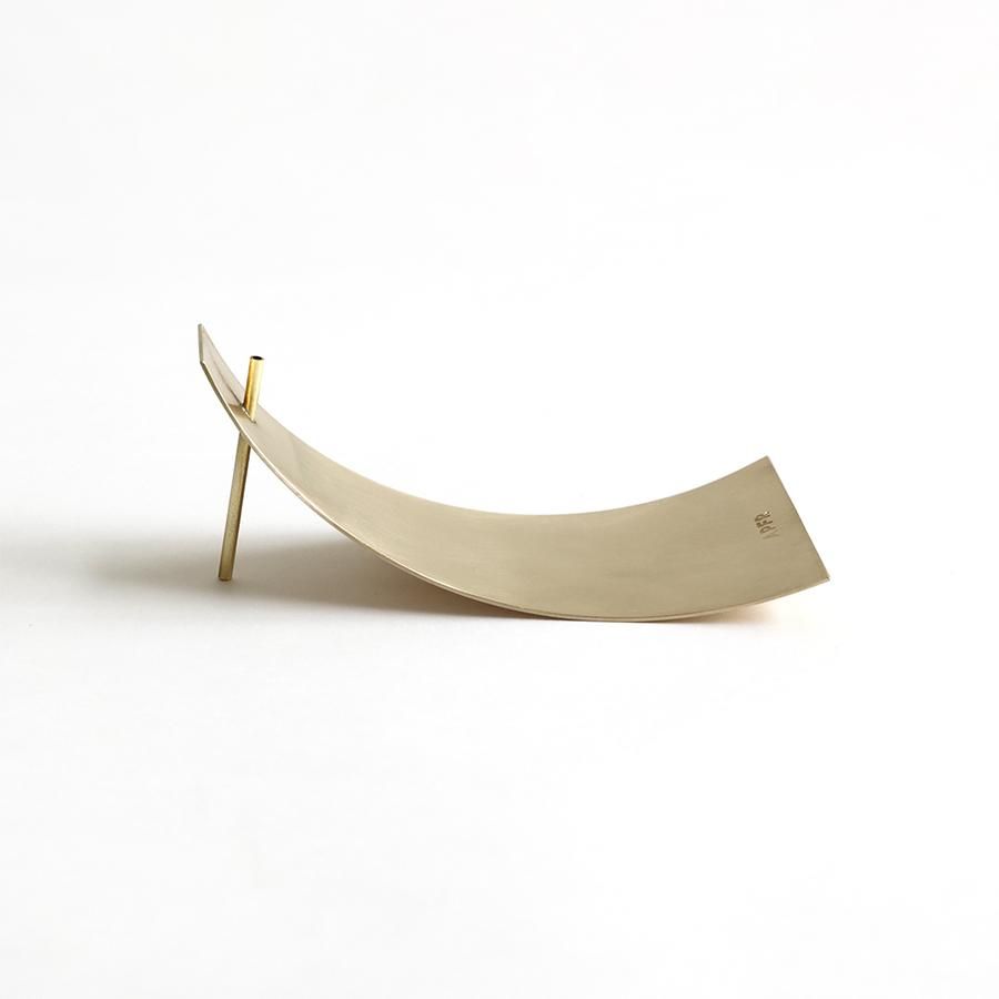 APFR (APOTHEKE FRAGRANCE) BRASS INCENSE STAND - INDYVISUAL