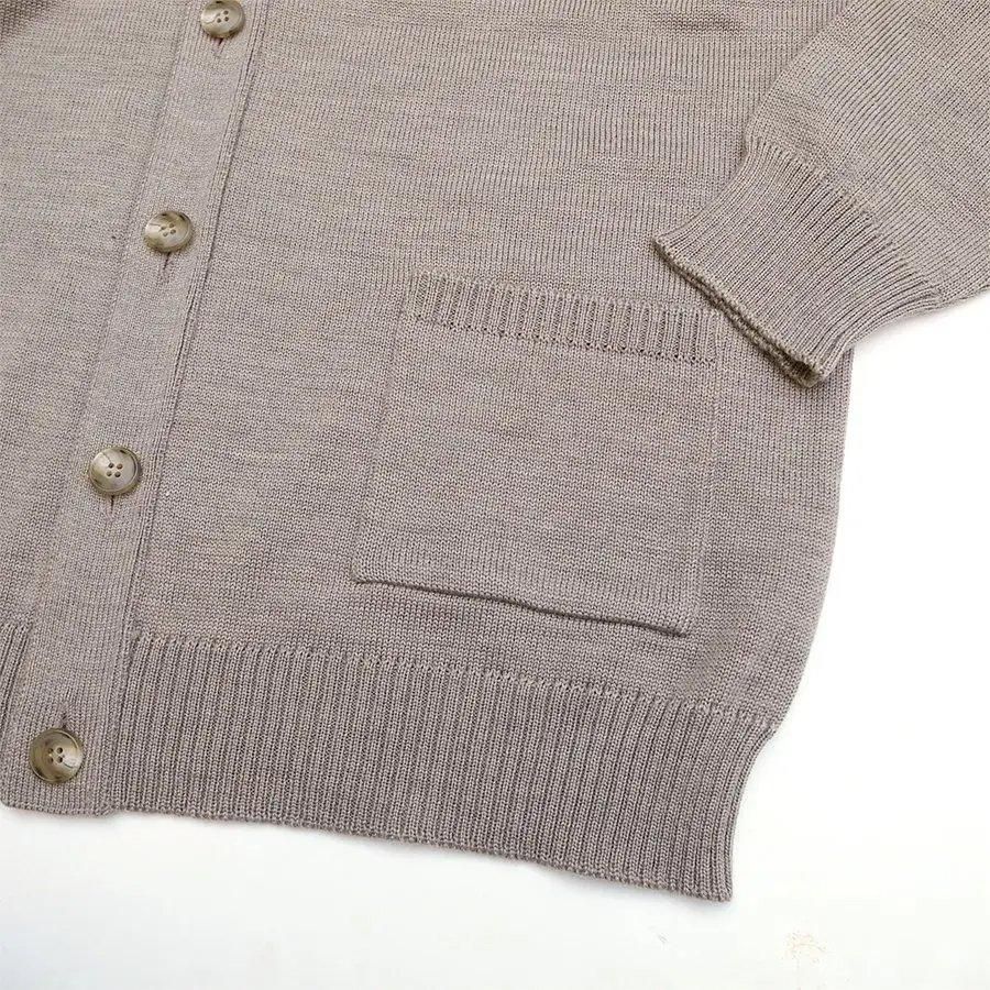 【美品】アンクレイヴ　メリノウールカーディガン メリノウール配色丸首カーディガン 【ふんわりやわらかい肌触り