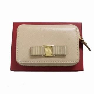 Salvatore Ferragamo ��������ȡ��졦�ե��饬�� �����󥱡��� �١�����