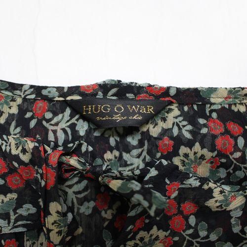 【きれいめファッション51選】上品さと清潔感をキープし DEVEAUX 22AW ハグオーワー WAR O HUG flower frilled print トップス