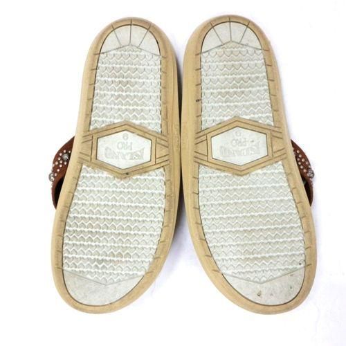 注目 SLIPPER ブラウンUS8スタッズ付き アイランドスリッパ 注目 SLIPPER ブラウンUS8スタッズ付き アイランドスリッパ