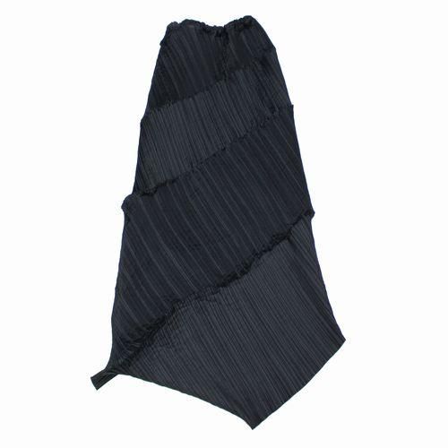 イッセイミヤケ 完売品 黒 REITERATION PLEATS SOLID-