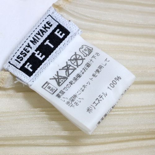 ISSEY MIYAKE FETE イッセイ ミヤケ フェット 2007AW プリーツ ストール ベージュ -  ブランド古着買取・販売unstitchオンラインショップ