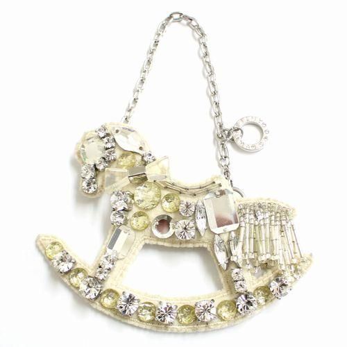 ANTEPRIMA アンテプリマ 木馬 チャーム ホワイト系 - ブランド