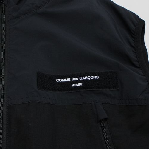 COMME des GARCONS HOMME コム デ ギャルソン オム 23SS ウールリップクロス ジップアップベスト L -  ブランド古着買取・販売unstitchオンラインショップ