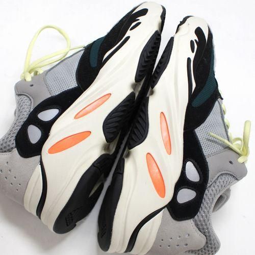 8/17発売｜adidas YEEZY Boost 700 