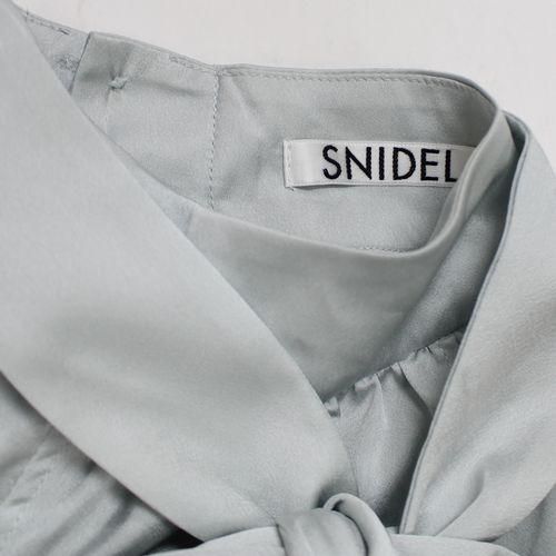 【18％OFF】 SNIDEL スナイデル 22SS ラッフルシアースリーブブラウス ライト シャツ/ブラウス(半袖/袖なし)