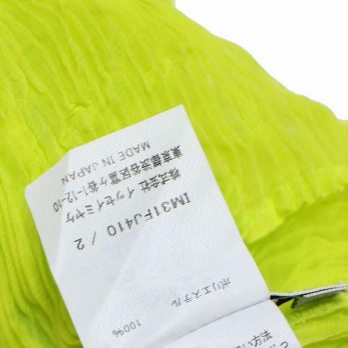 美品✨ISSEY MIYAKE ハイネック プリーツカットソー 長袖 イエロー 美品✨ISSEY MIYAKE ハイネック プリーツカットソー 長袖 イエロー