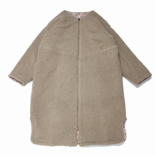 新品 未使用 タグ付き カロリナグレイサー コート