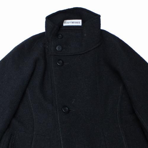 ISSEY MIYAKE イッセイミヤケ 22AW 縮絨コート 2 ブラック - ブランド