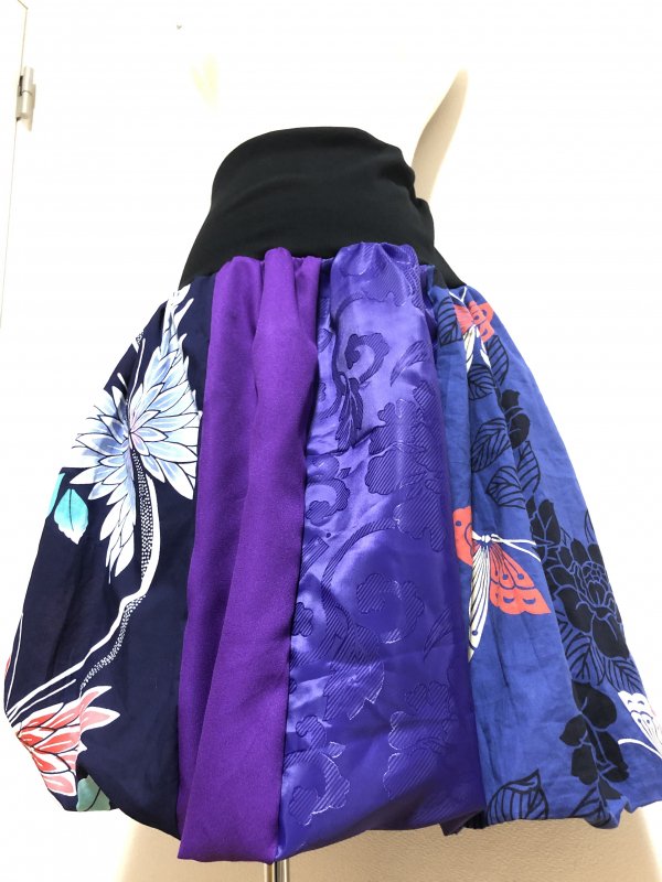 すっきりリブ仕立て和柄バルーンスカート 青紫藍蝶 フリー-手作り和柄