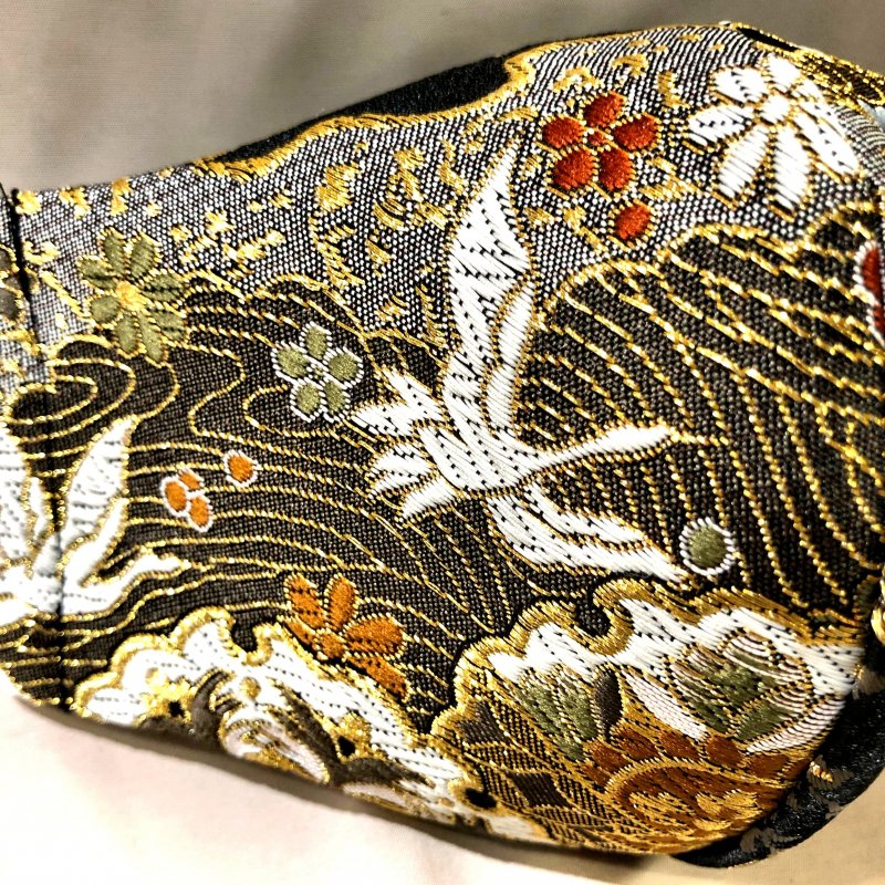 金襴 群鶴 和柄立体型マスク 不織布内蔵 通年タイプ Lサイズ-手作り和柄服の通販店 神の手