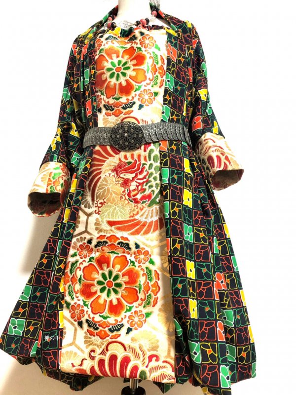 ワンピースにもなるバルーンスカート＆羽織りボレロ レトロな花柄×金彩