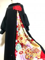和柄振袖着物リメイクワンピースドレス　ボリューム袖　黒×赤金彩豪華　花刺繍モチーフ　丈120