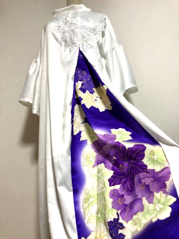 卒業式振袖　着物リメイク　ワンピースドレス　和柄　オフ白×ブルー上品花　ハンドメイド