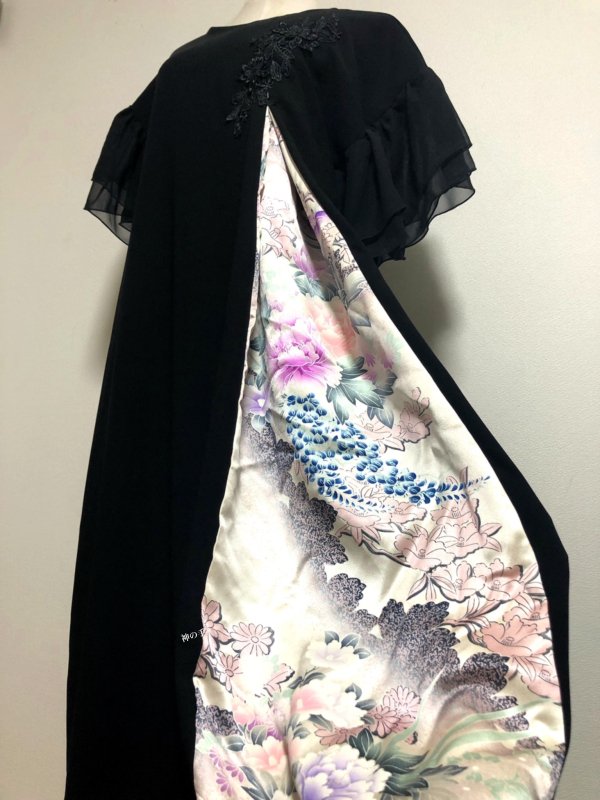 和柄振袖着物リメイクワンピースドレス シフォン 2枚重ね袖 黒×淡いベージュ赤紫花 丈110 M〜XL-手作り和柄服神の手