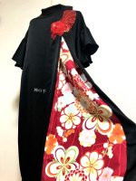 【即納】和柄振袖着物リメイクワンピースドレス　サーキュラカフス　黒×赤華やか　丈120