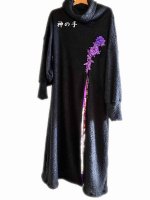 着物リメイク　ワンピースドレス　和柄パープル花×黒ニット　紫花モチーフ　オーダー品